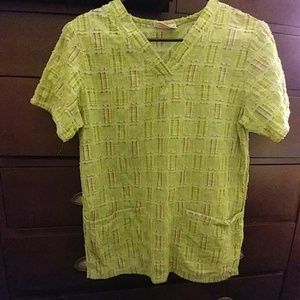 Cherokee scrub top size small